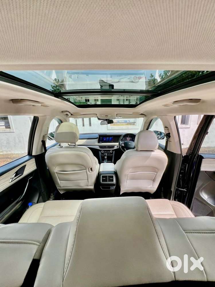 Mahindra Xuv700 2.2 Ax 7 Diesel At Str Awd, 2021, Diesel