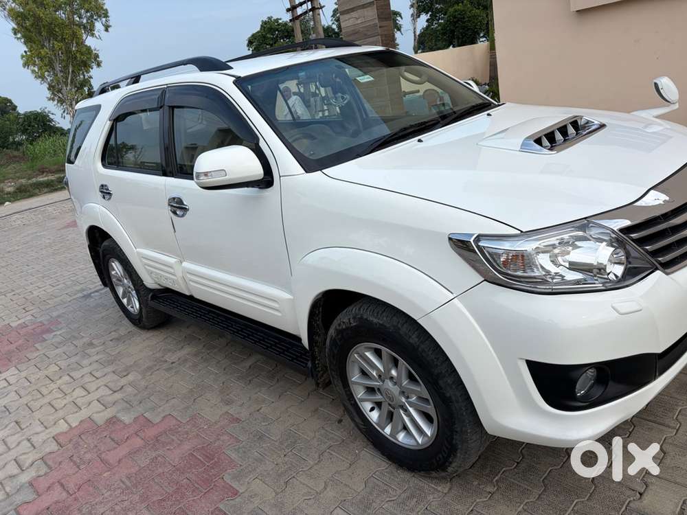 Toyota Fortuner Diesel Manual 2012