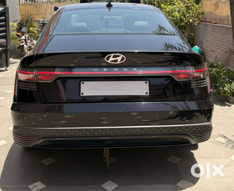 Hyundai Verna 1.5 S Petrol Mt, 2023, Petrol