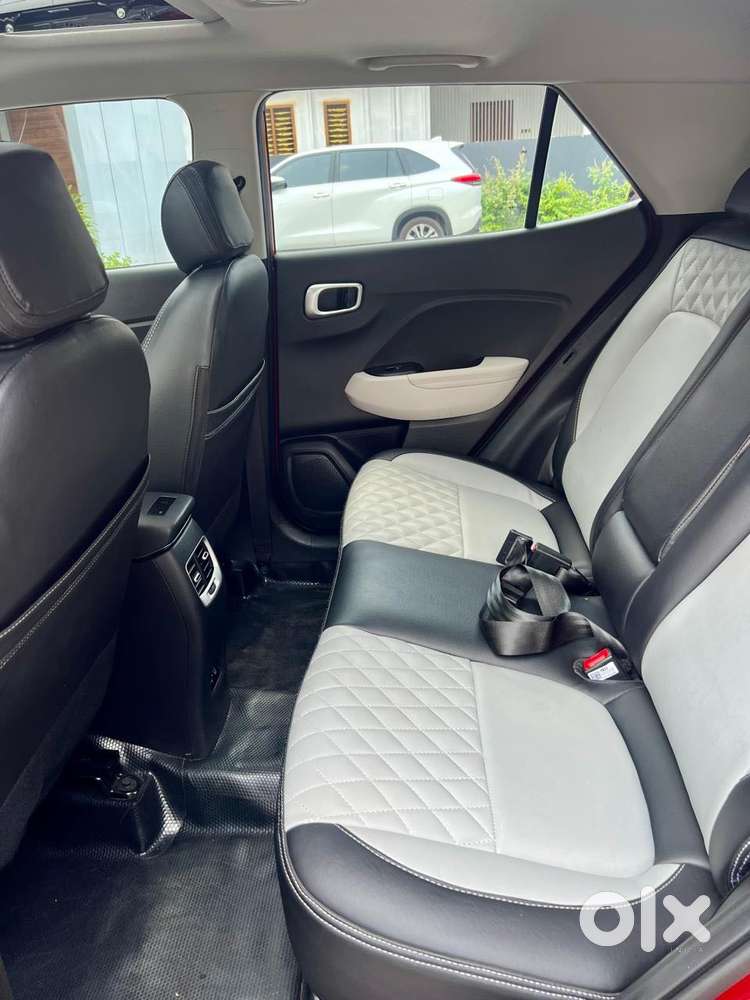 Hyundai Venue 1.0 Sx (o) Turbo Dct, 2023, Petrol