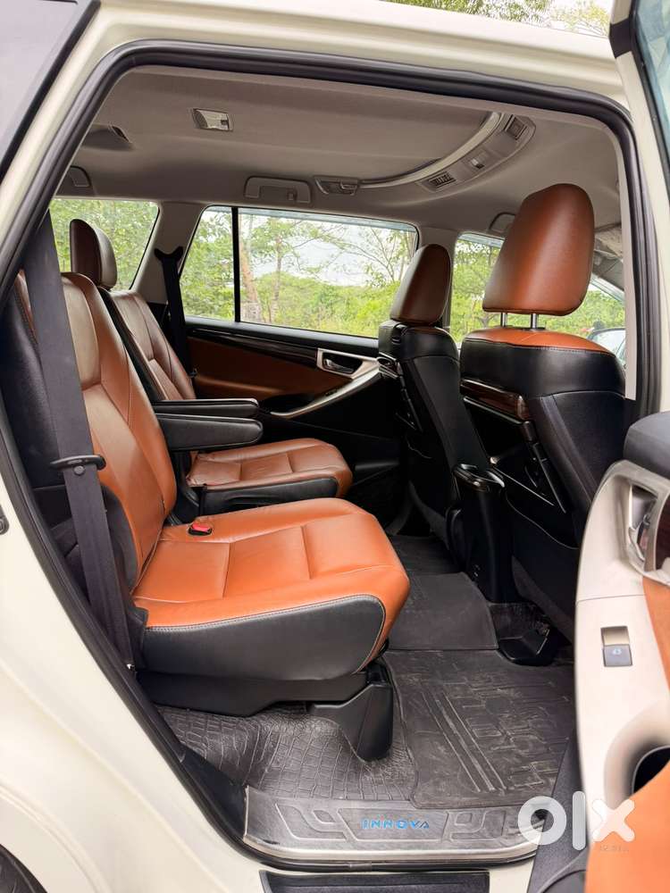 Toyota Innova Crysta 2.8z Automatic, 2017, Diesel