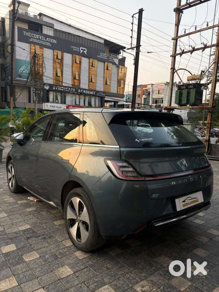 Mg Windsor Ev Essence, 2025, Electric