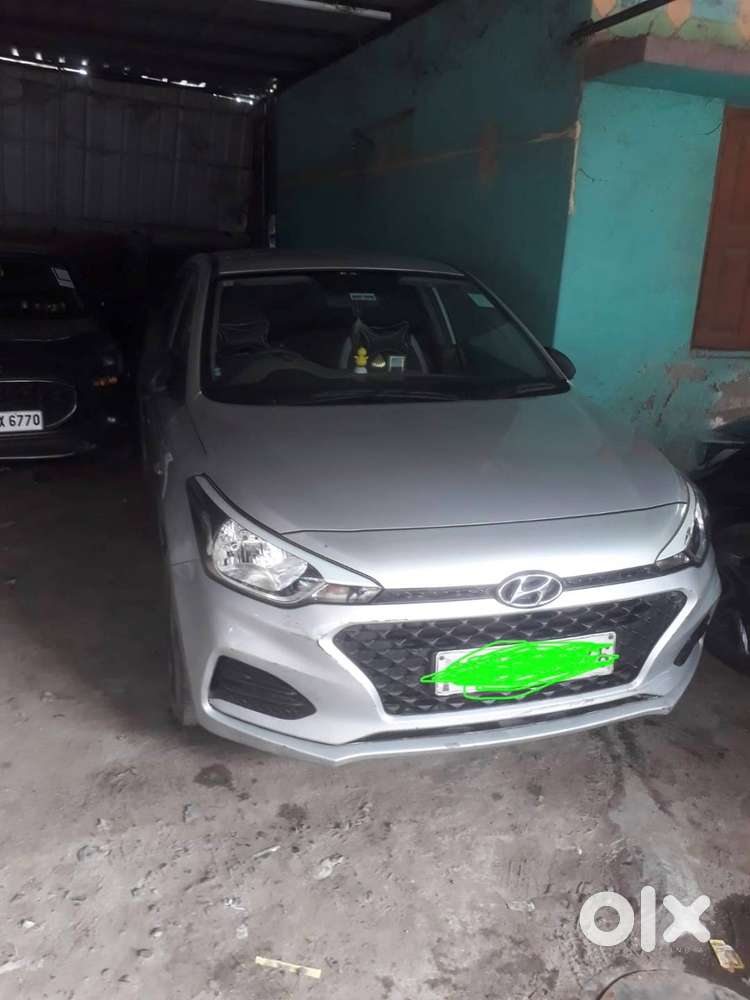 Sleek Silver Elite I20 Very Less Driven