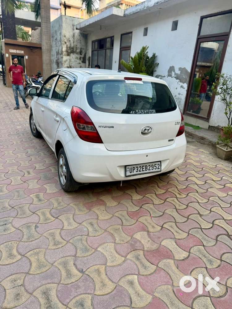Hyundai I20 Petrol Manual 2012