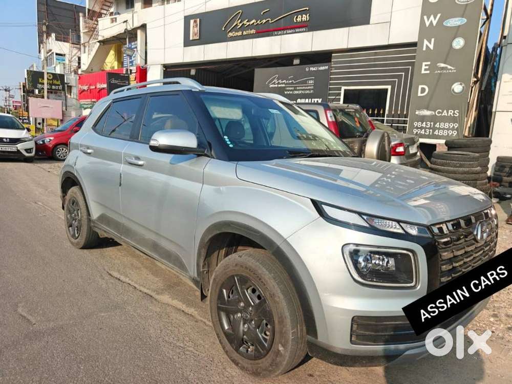 Hyundai Venue S Plus Mt 1.2 Kappa, 2023, Petrol