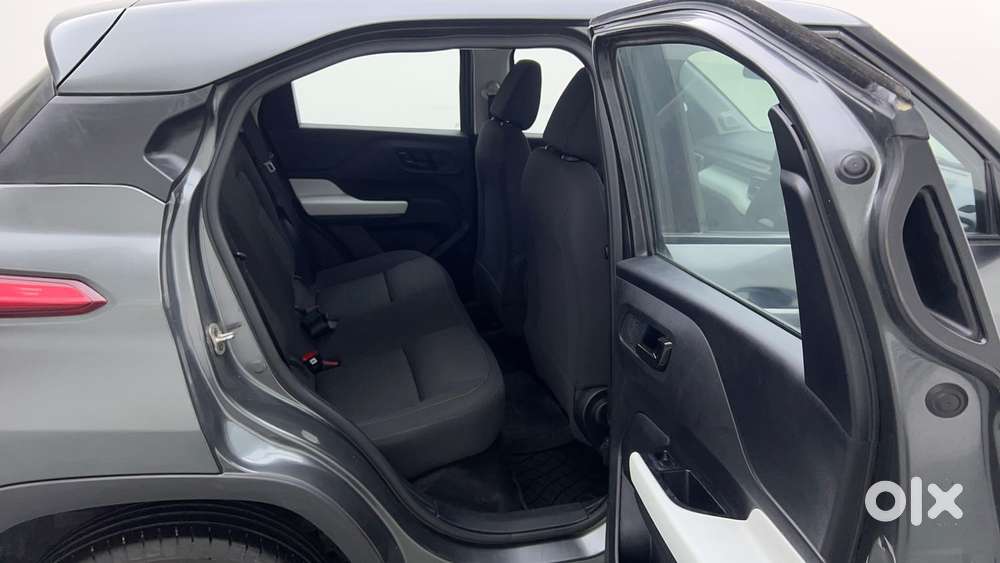 Tata Punch Accomplished Mt Sunroof, 2024, Petrol