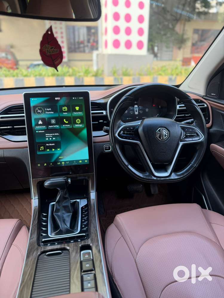 Mg Hector Plus Savvy Pro 1.5 Turbo Petrol Cvt 6 Str, 2023, Petrol