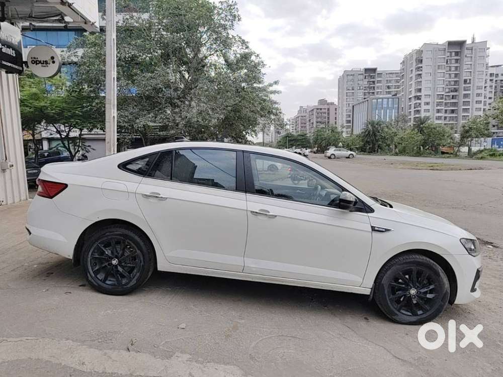 Skoda Slavia Ambition 1.0l Tsi At, 2023, Petrol