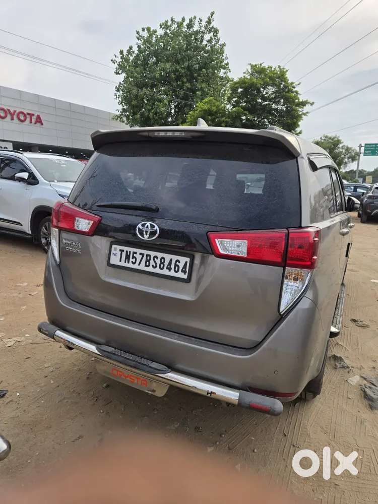Toyota Innova Crysta 2024