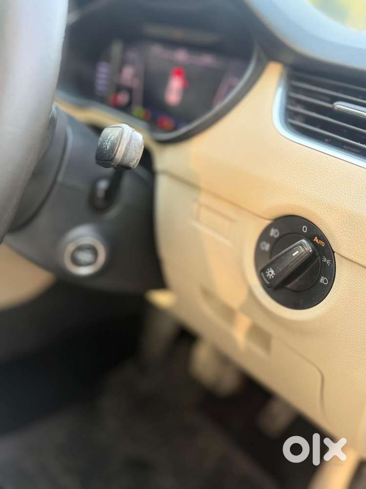 Skoda Octavia Petrol 2019 L&k