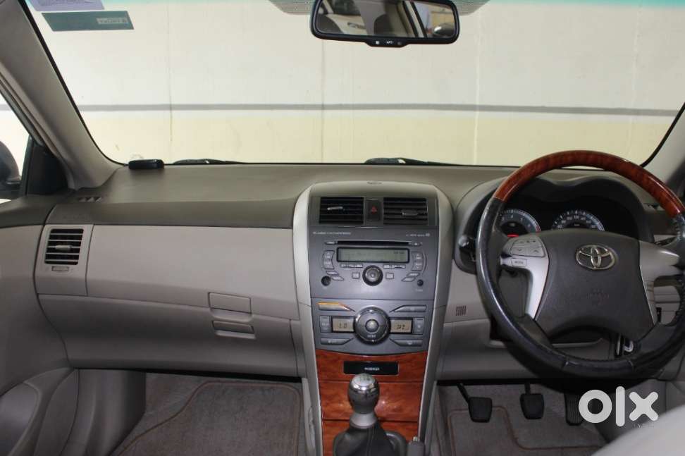 Toyota Corolla Altis G, 2011, Petrol