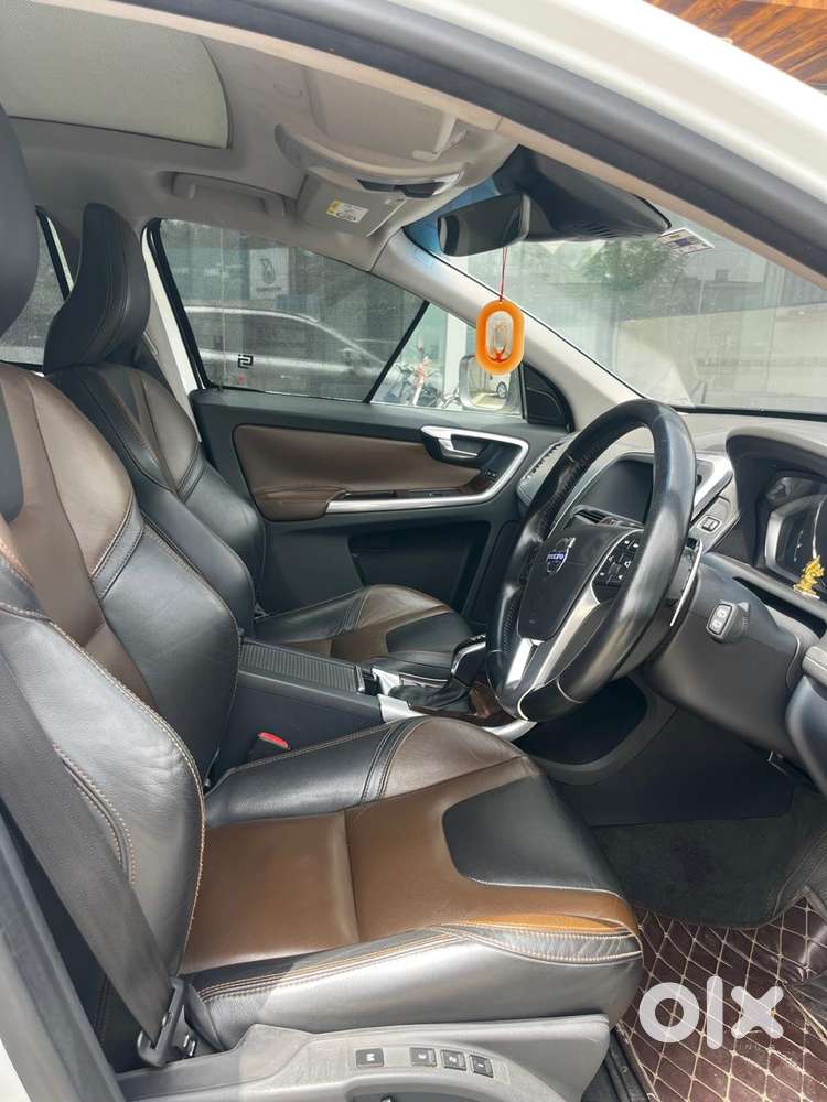 Volvo Xc60 D5 Awd Automatic, 2016, Diesel