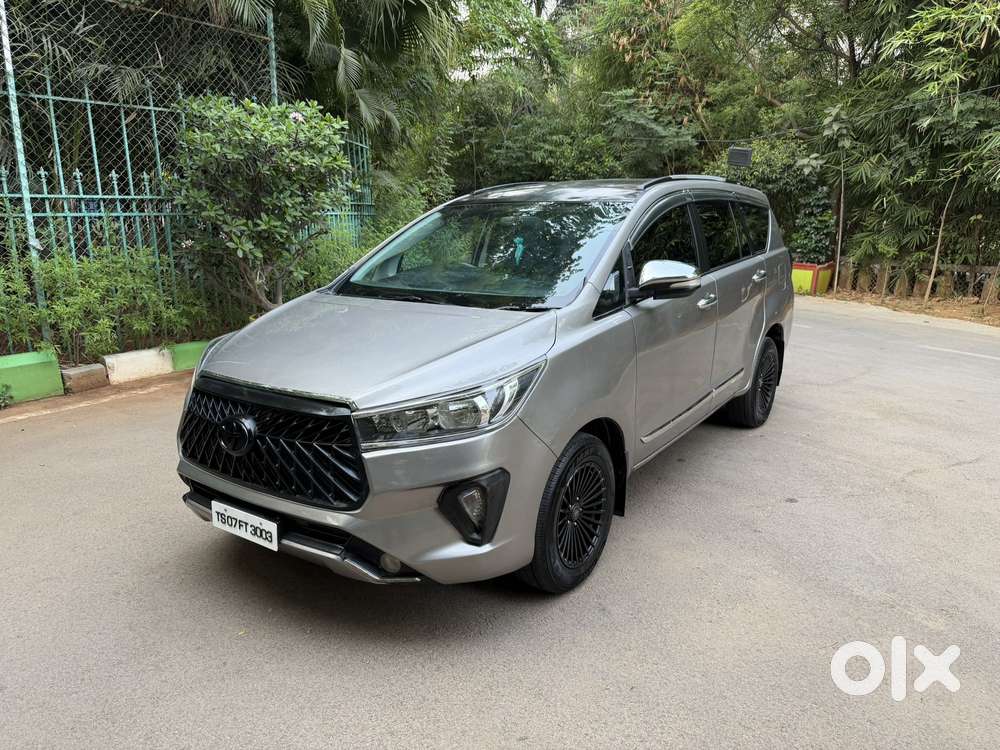 Toyota Innova Crysta 2.4 G Mt 8s, 2017, Diesel