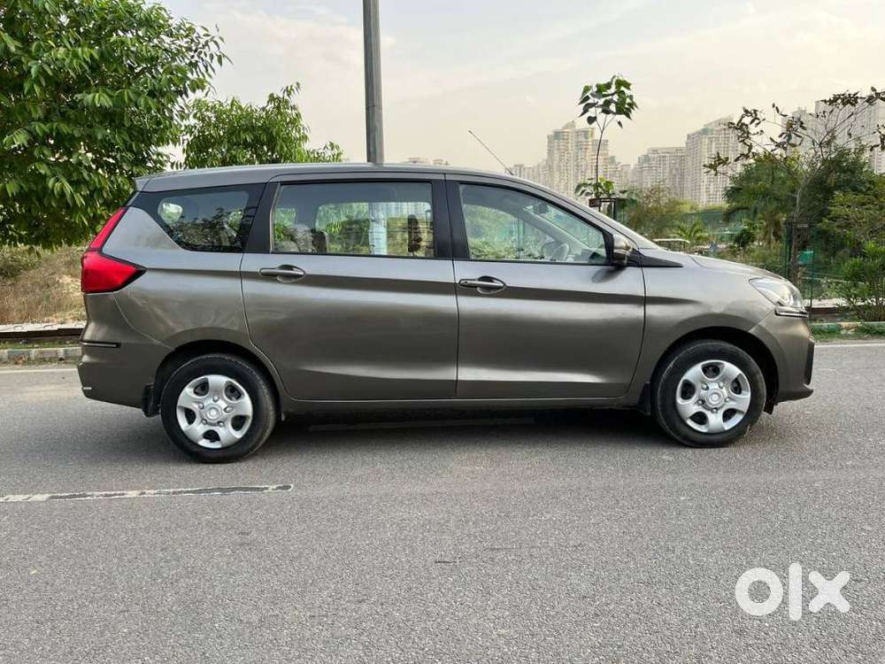 Maruti Suzuki Ertiga Vxi Shvs, 2022, Petrol