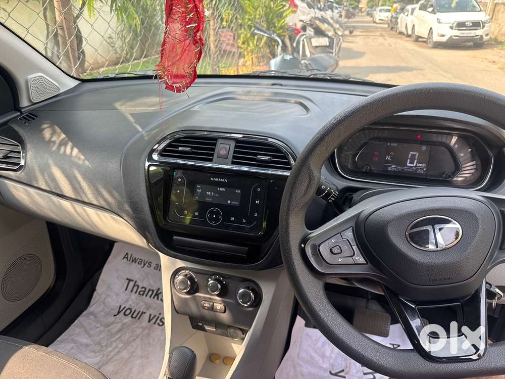 Tata Tiago Petrol 2024