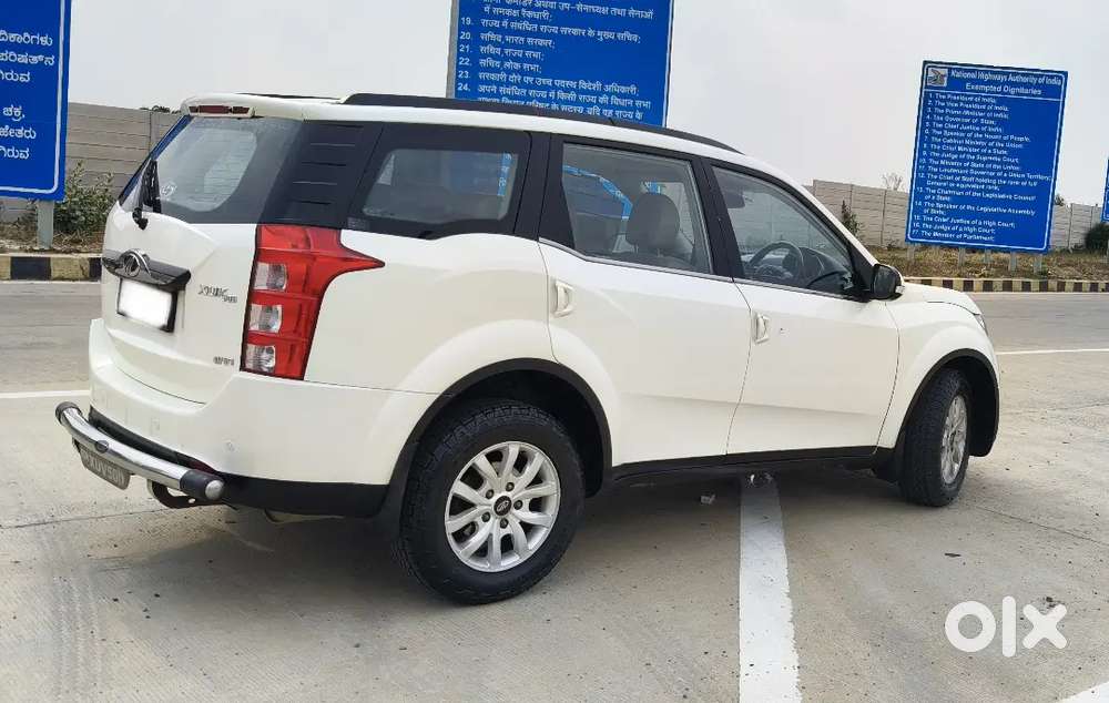 Xuv 500 W10