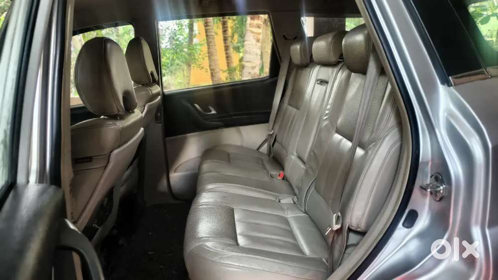 Mahindra Xuv500 1.99 Fwd W8 Automatic 2017