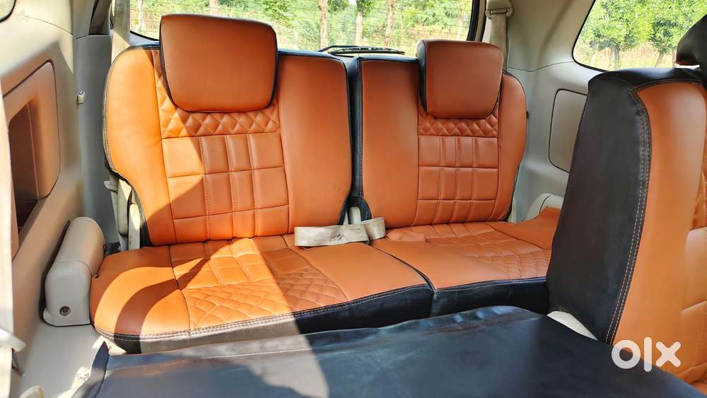 Toyota Innova 2.5 Vx 8 Seater Bs Iv, 2012, Diesel