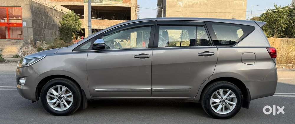 Toyota Innova Crysta