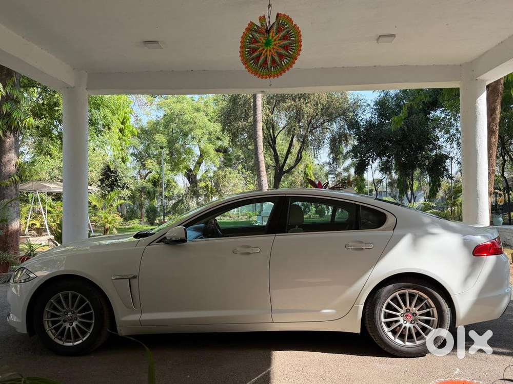 Jaguar Xf 2015 Diesel Well Maintained