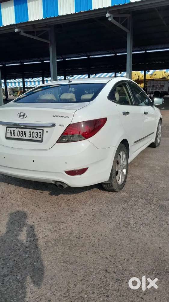 Hyundai Verna 2011 Diesel Manual