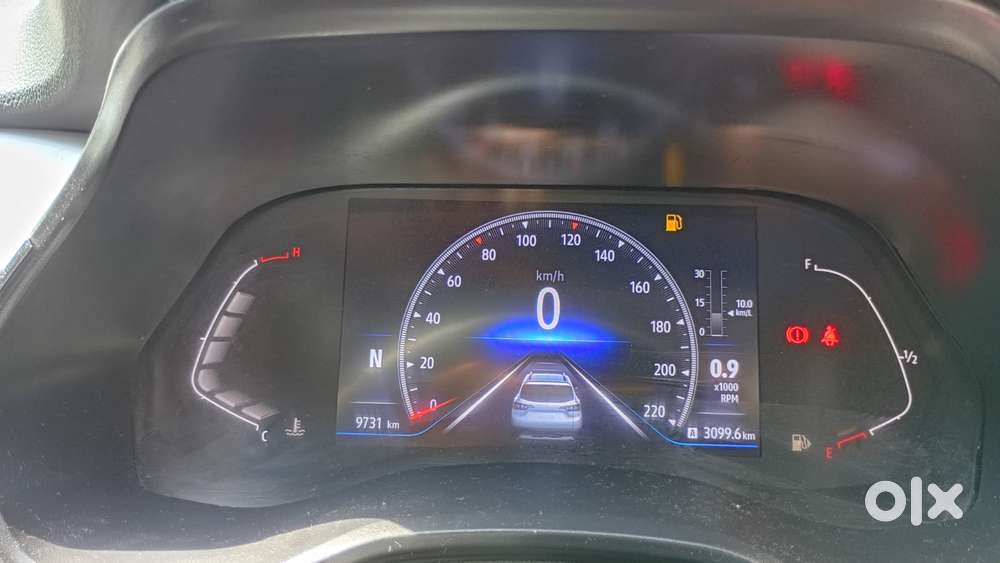 Renault Triber Rxz Easy-r Amt, 2025, Petrol