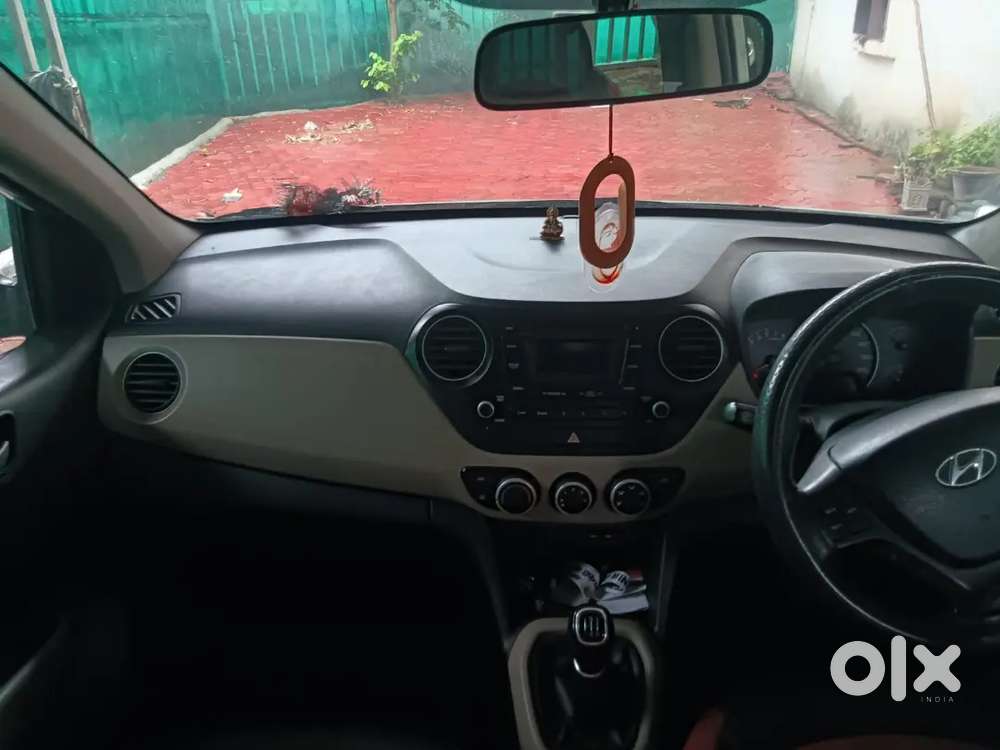 Hyundai Grand I10 2015 Petrol Well Maintained