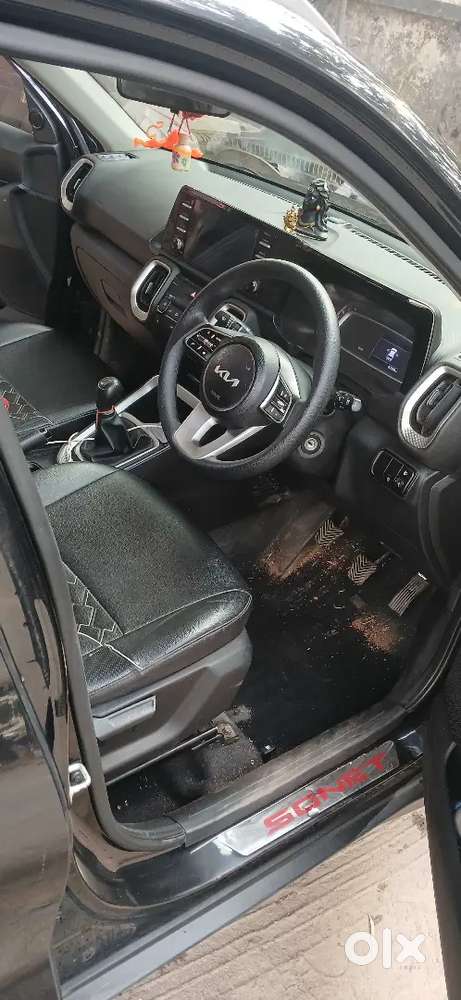 Kia Sonet 2023 Petrol Well Maintained
