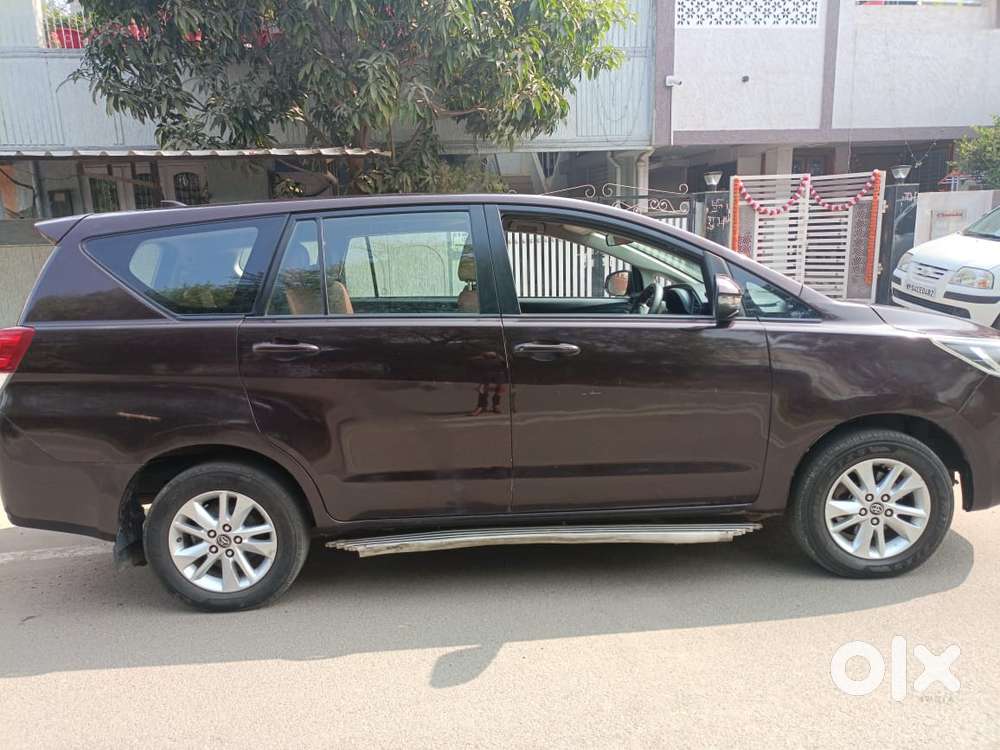 Toyota Innova Crysta 2.4 G Mt 8s, 2017, Diesel