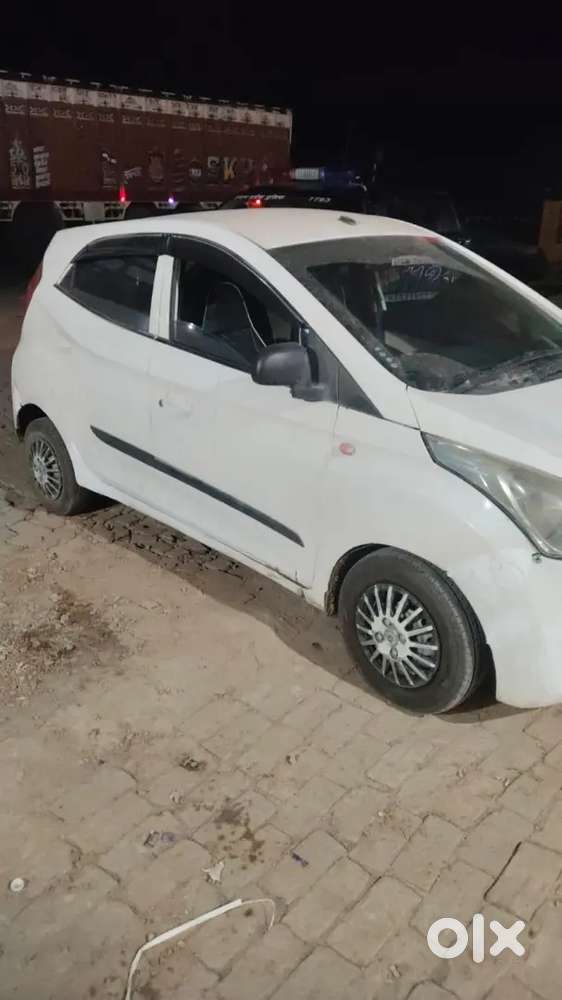 Hyundai Eon 1.0 Magna 2015