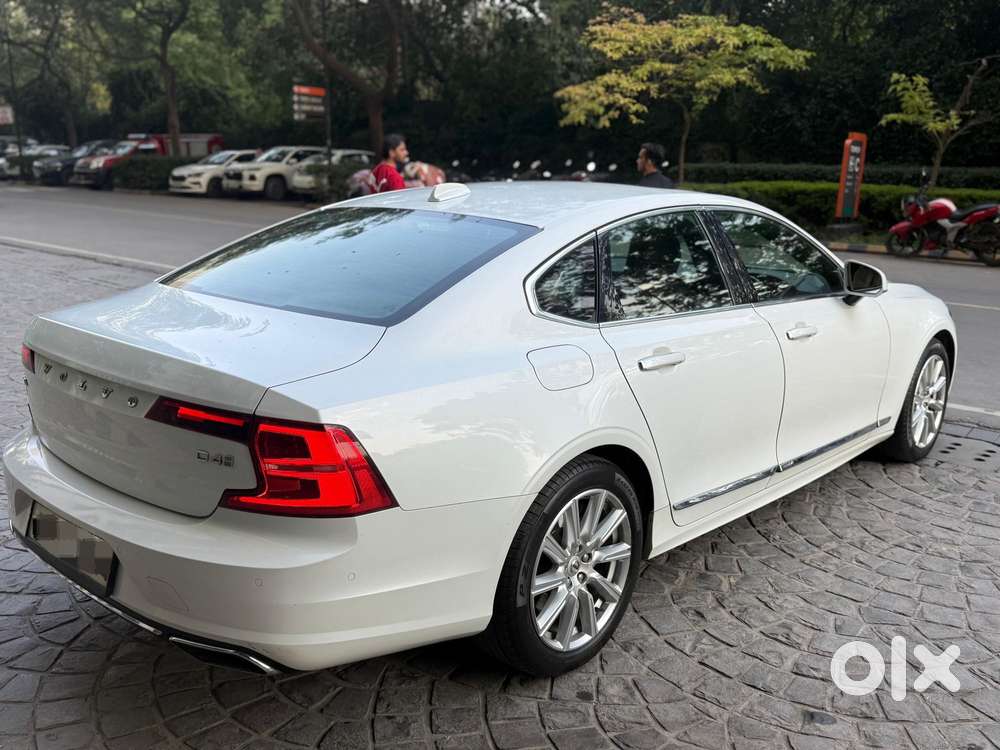 Volvo S90 D4 Momentum, 2019, Diesel