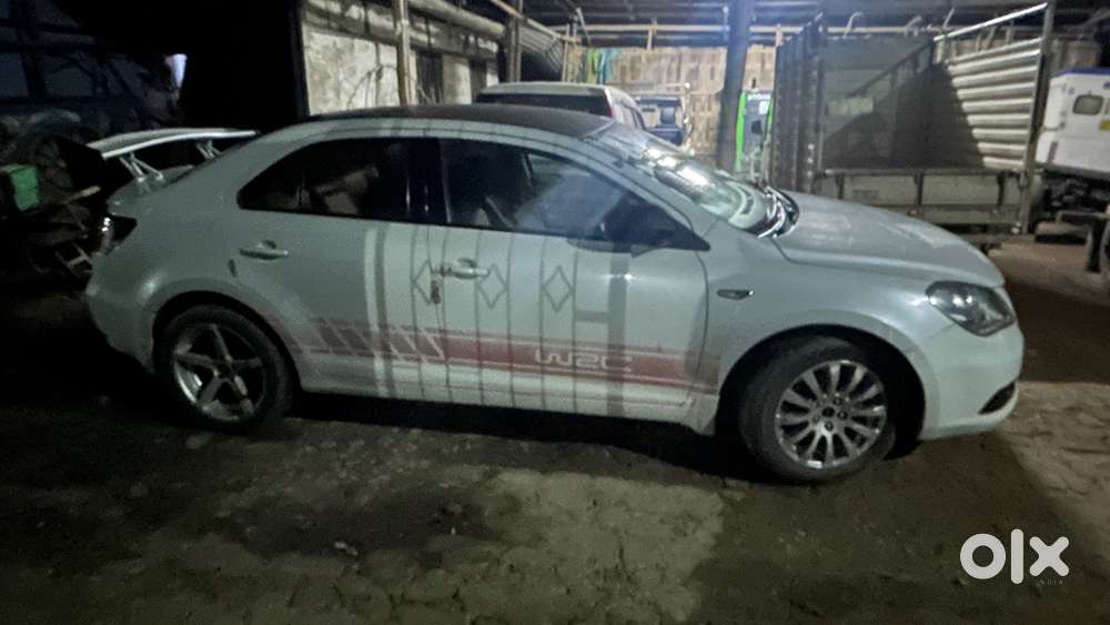 Maruti Suzuki Kizashi Petrol 2012