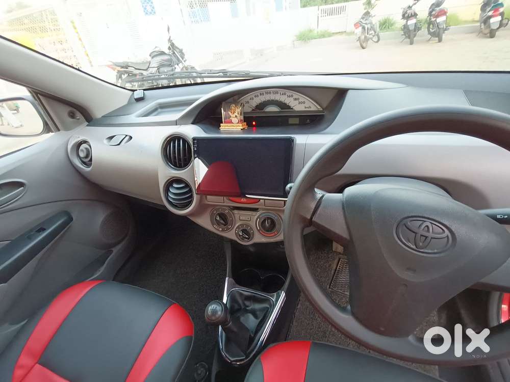 Toyota Etios 2010-2012 G, 2011, Petrol