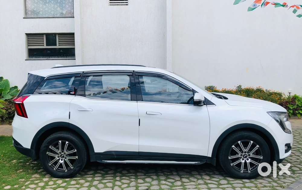 Mahindra Xuv700 2.2 Ax 7 Diesel At Luxury Pack Str Awd, 2022, Diesel