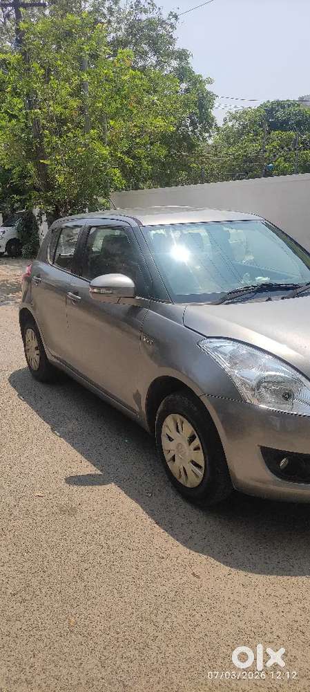 Less 37000 Kms Driven, Single Owner, 2013 Maruti Swift 1.2 Vxi
