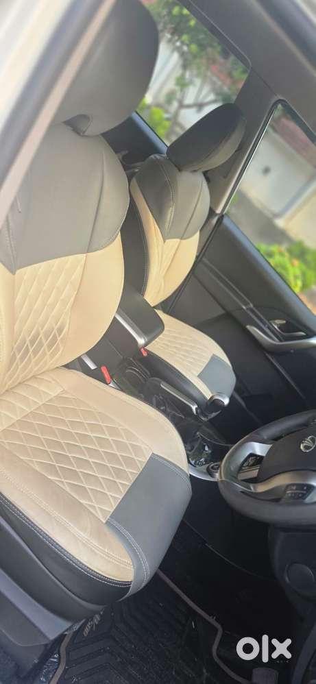 Mahindra Xuv500 W7, 2020, Diesel