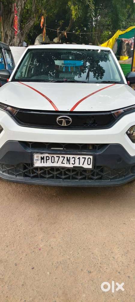 Tata Punch Pure Icng 2024