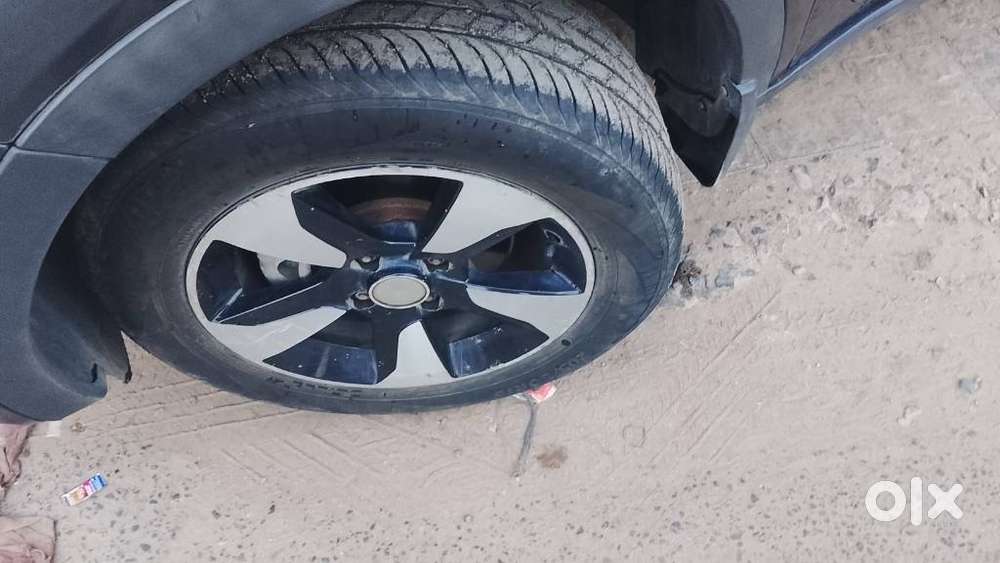 Tata Nexon 1.2 Revotron Xm, 2018