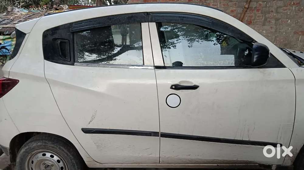Mahindra Kuv 100 2019
