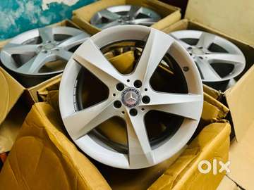 19 inch Mercedes Benz OEM Alloy wheels set of 4 lite used Spare