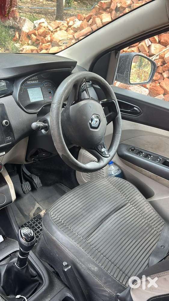 Renault Triber Petrol 2022