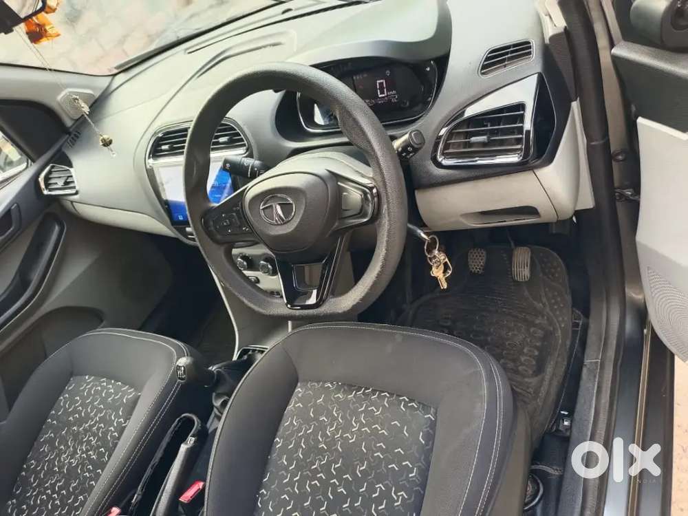 Tata Tiago Revotron Limited 2021