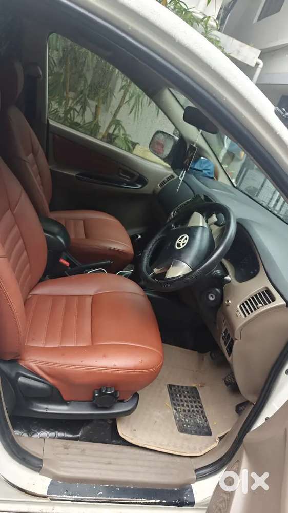 Toyota Innova 2015 Diesel Well Maintained