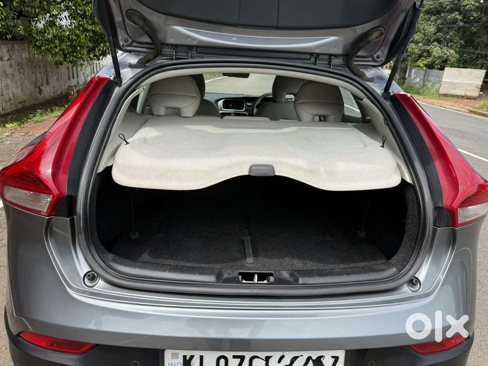 Volvo V40 D3 R Design, 2017, Diesel