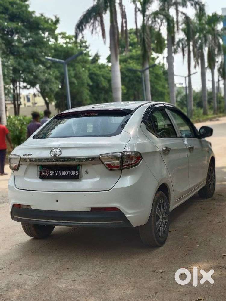Tata Tigor Xe, 2021, Petrol