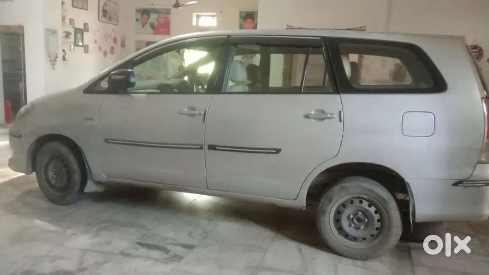 Toyota Innova Hycross 2007