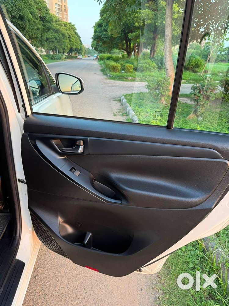 Toyota Innova Crysta 2019