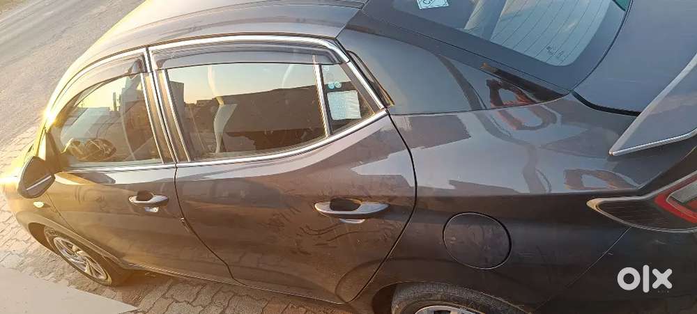 Hyundai Aura 4 Cng & Hybrids 74500 Km Driven