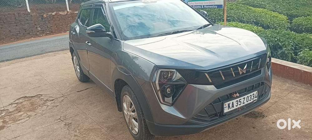 Mahindra Xuv 3xo Petrol Well Maintained