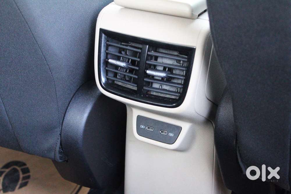 Skoda Slavia 1.0 Ambition Tsi, 2022, Petrol